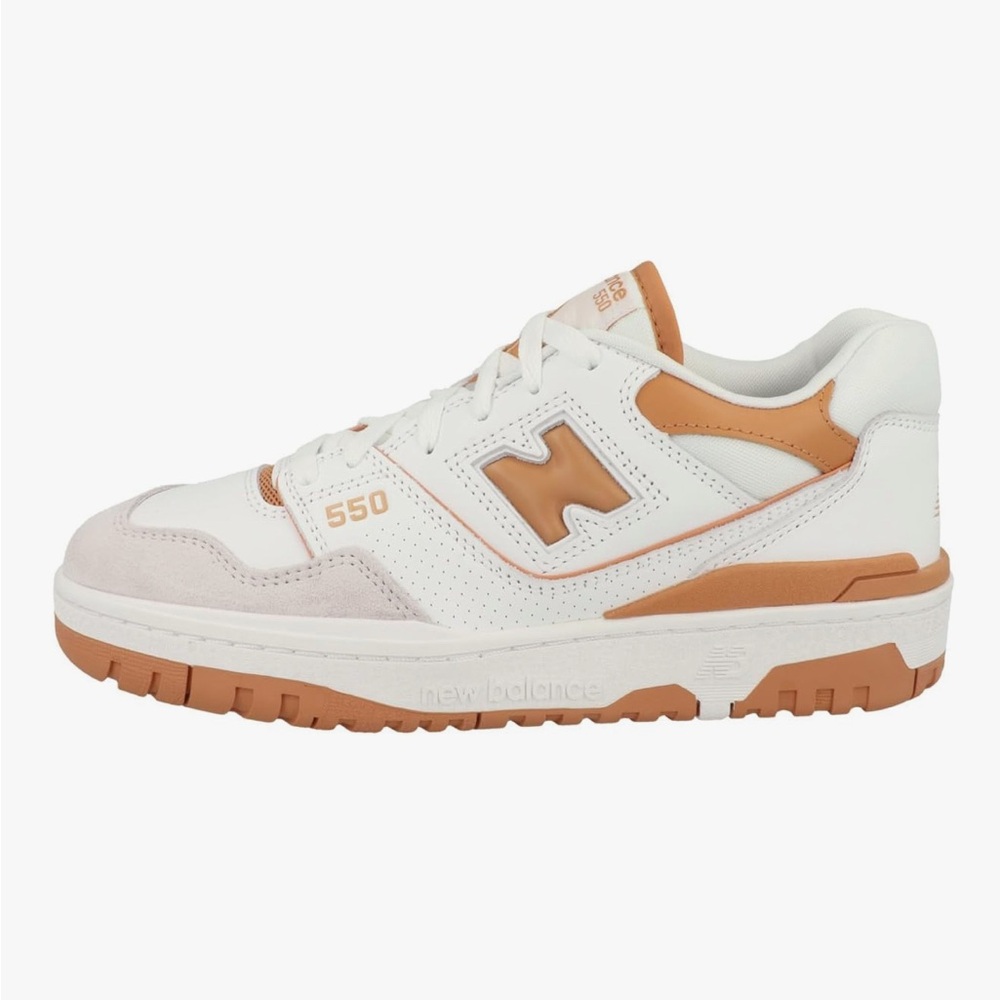 New Balance womens 550 White and Tan Athletic Shoes (size 7)
